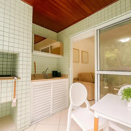 Apartamento pertinho da praia-2